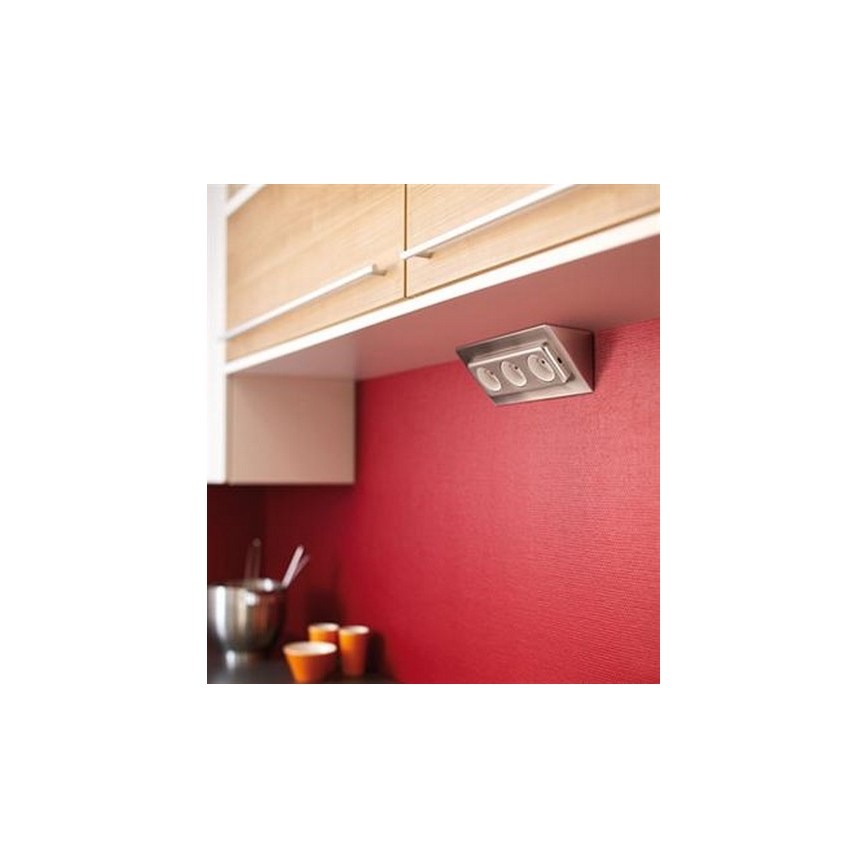 30189/17/81 - Zásuvka CADIZ 3x16AMP/240V