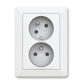 ABB 5513T-C02157 240 - Dvojitá zásuvka domovní s rámečkem ZONI 250V matná bílá