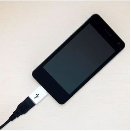 Adaptér Micro USB na USB-C bílá