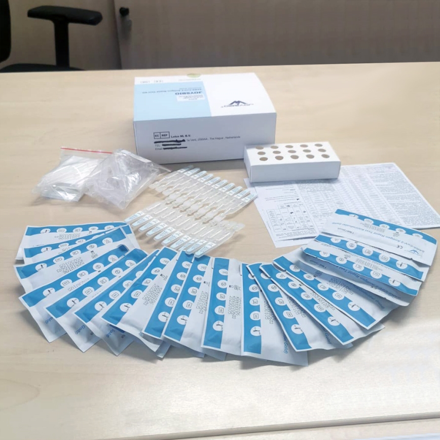 Antigenní rychlotest ze slin koronaviru COVID-19 SARS-CoV-2 - testovací kit