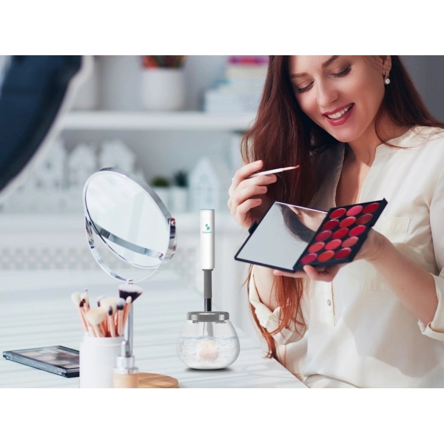 Beper - Čistič kosmetických štětců 2xAAA