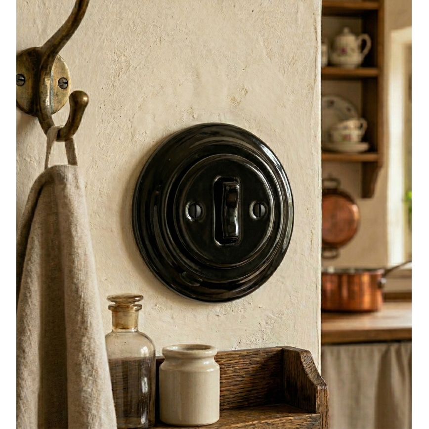 Bohemia-Design - Porcelánový retro jednoduchý vypínač s rámečkem č. 1 černá
