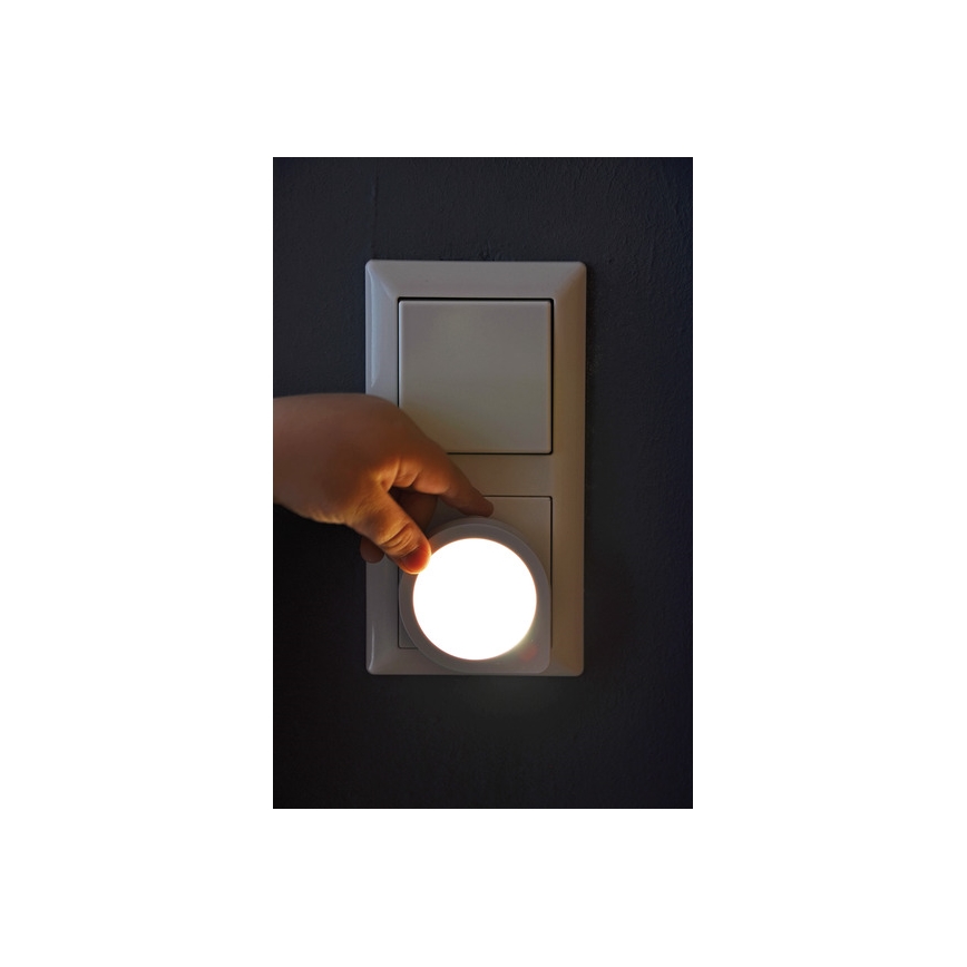 Brennenstuhl - LED Orientační svítidlo se senzorem do zásuvky LED/0,2W/230V