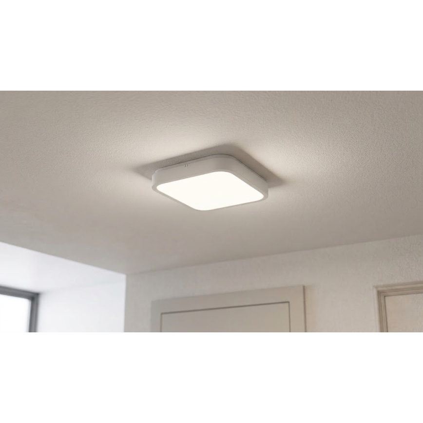 Brilagi - LED Koupelnové stropní svítidlo se senzorem ZENNA LED/18W/230V 28,5x28,5 cm IP44 bílá + dálkové ovládání