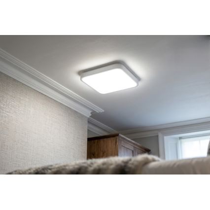 BRILAGI - LED Koupelnové stropní svítidlo se senzorem ZENNA LED/24W/230V 34,5x34,5 cm IP44 bílá + dálkové ovládání