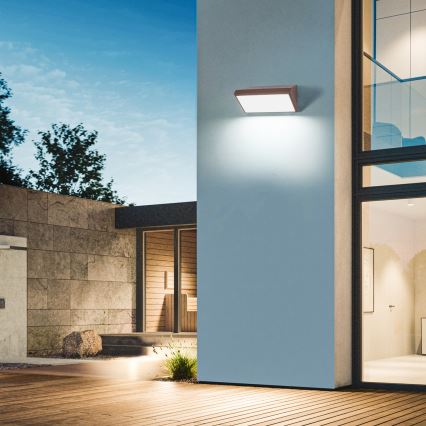 BRILAGI - LED RGBW Stmívatelné venkovní nástěnné svítidlo TRIANGLE 1xE27/12W/230V 2700-6500K IP65 hnědá