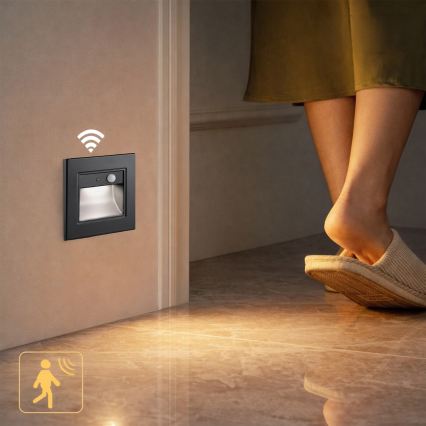 Brilagi - LED Schodišťové svítidlo se senzorem STEP LIGHT LED/1,5W/230V IP44 černá