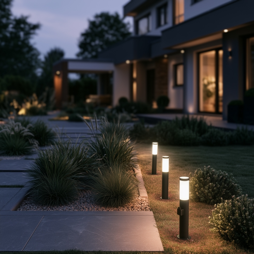 BRILAGI - LED Stmívatelná venkovní lampa se zásuvkou ELIA 1xE27/6W/230V 2700-6500K IP44 Wi-Fi 50 cm antracit
