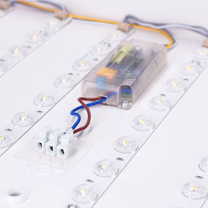 Brilagi - LED Stmívatelné stropní svítidlo PILANA LED/60W/230V 3000-6500K dub/bílá 56x56 cm + dálkové ovládání