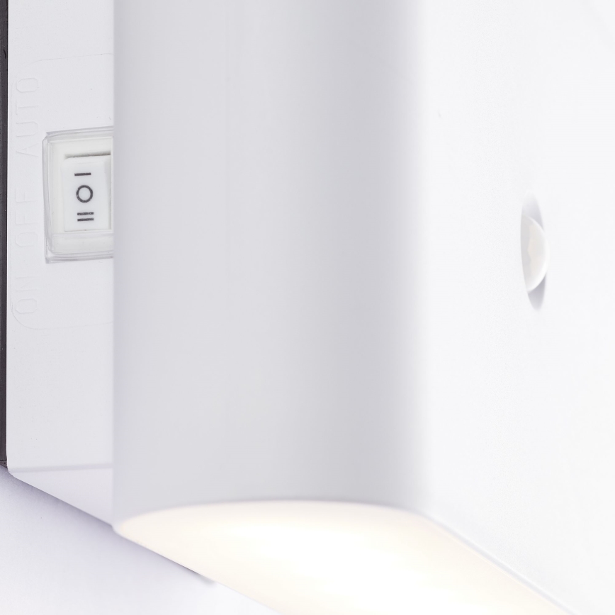 Brilliant - LED Venkovní nabíjecí nástěnné svítidlo se senzorem XINO LED/3W/5V IP44 bílá
