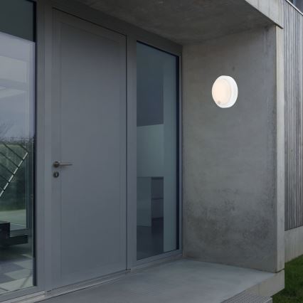 Brilo - LED Nabíjecí venkovní nástěnné svítidlo se senzorem LED/4W/5V 4400 mAh IP44 bílá