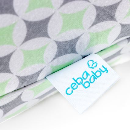 CebaBaby - Kojicí polštář PHYSIO puntíky