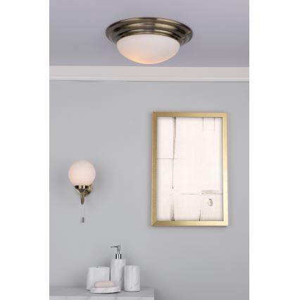 Där Lighting BAR5075 - Koupelnové stropní svítidlo BARCLAY 1xE27/60W/230V pr. 38 cm mosaz