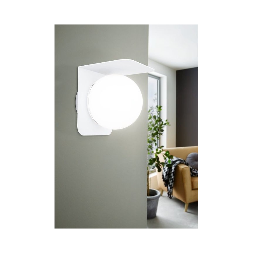 Eglo 31052 - LED RGBW Stmívatelné venkovní svítidlo CORRIENTES 1xE27/9W/230V IP44 bílá