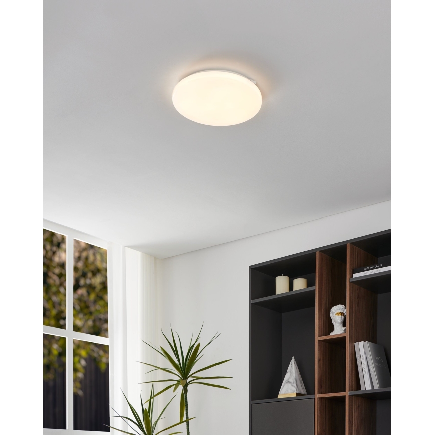Eglo - LED Stropní svítidlo se senzorem pohybu LED/15,5W/230V 3000K pr. 33 cm bílá
