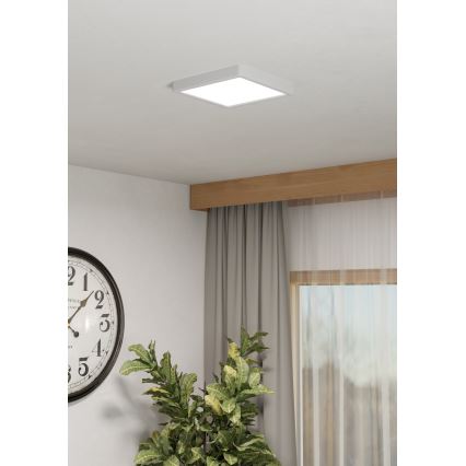 Eglo - LED RGBW Stmívatelné koupelnové stropní svítidlo LED/10,5W/230V 2700-6500K 22x22 cm IP44 bílá