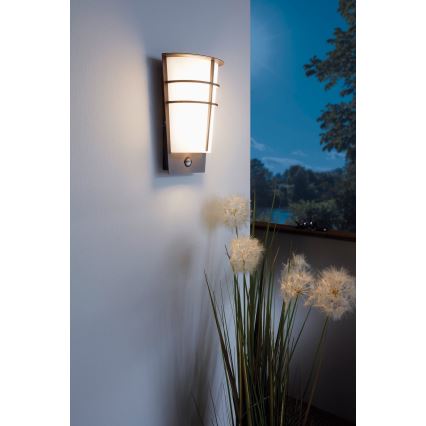 Eglo - LED Venkovní nástěnné svítidlo se senzorem 2xLED/2,5W IP44