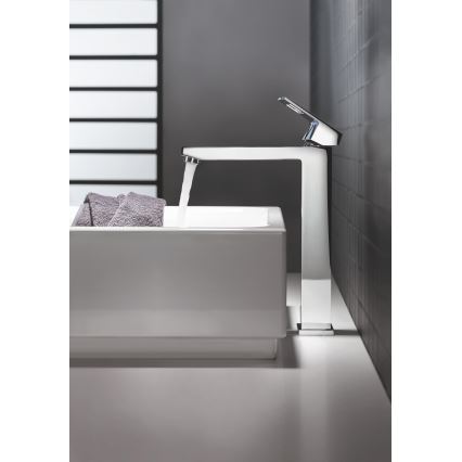 GROHE 23406000 - Umyvadlová baterie EUROCUBE velikost XL lesklý chrom