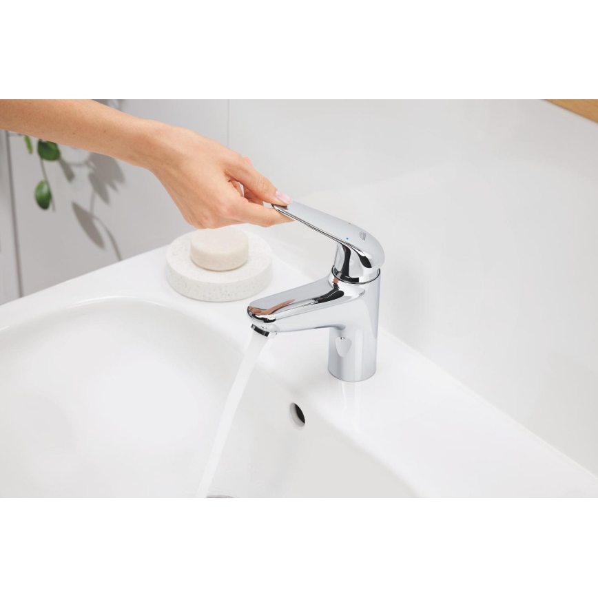 GROHE 24325001 - Umyvadlová baterie SWIFT DN 15 velikost M lesklý chrom
