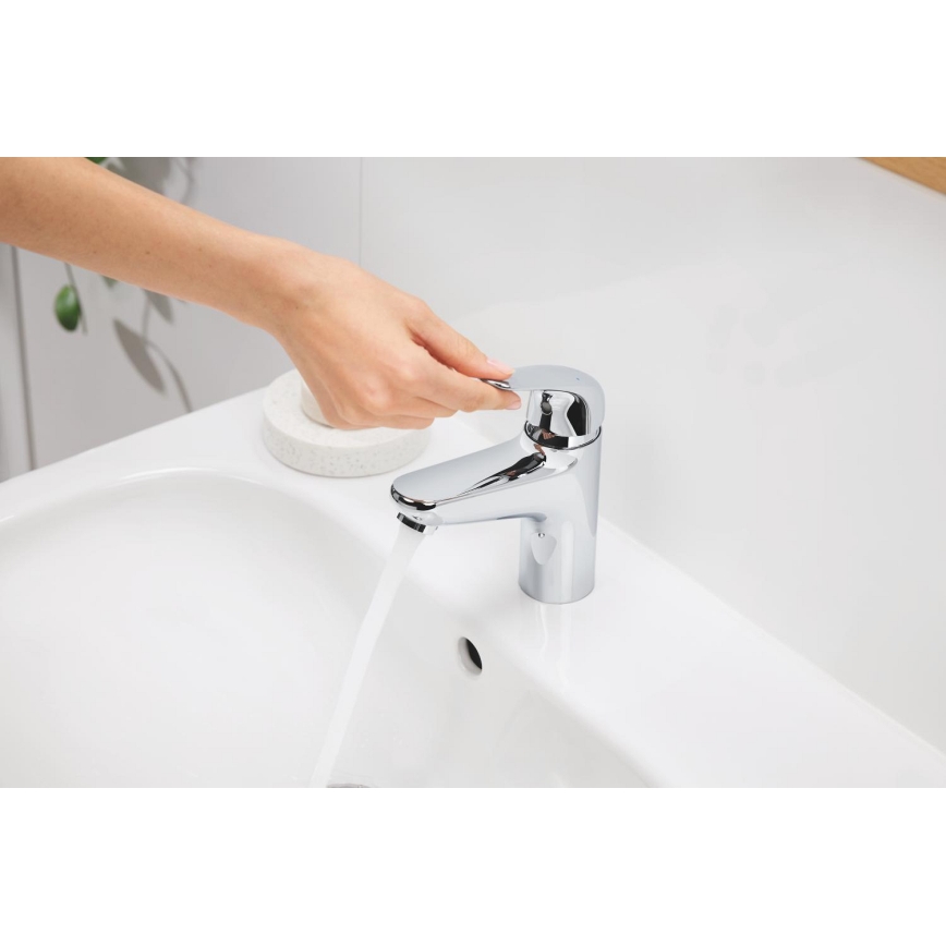 GROHE 24325001 - Umyvadlová baterie SWIFT DN 15 velikost M lesklý chrom