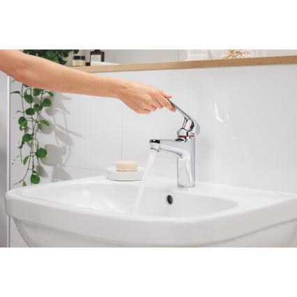 GROHE 24327001 - Umyvadlová baterie SWIFT velikost M lesklý chrom