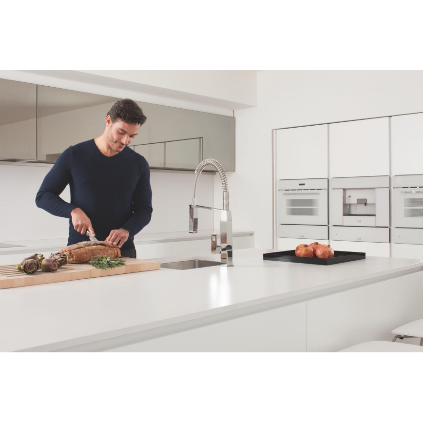 GROHE 31395000 - Dřezová baterie EUROCUBE 547 mm lesklý chrom