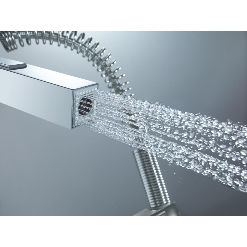 GROHE 31395000 - Dřezová baterie EUROCUBE 547 mm lesklý chrom