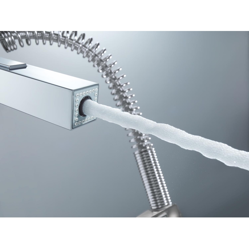 GROHE 31395000 - Dřezová baterie EUROCUBE 547 mm lesklý chrom