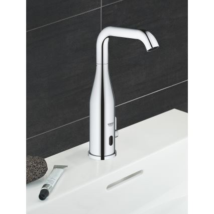 GROHE 36445000 - Infra elektronická umyvadlová baterie ESSENCE E lesklý chrom