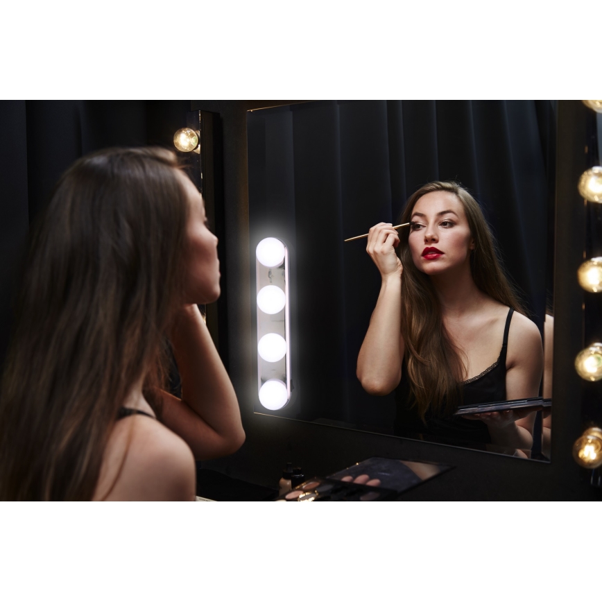Grundig - LED Osvětlení zrcadla 4xLED/4xAA