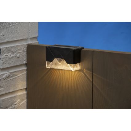 Grundig - SADA 4x LED Solární nástěnné svítidlo LED/1,2V IP44