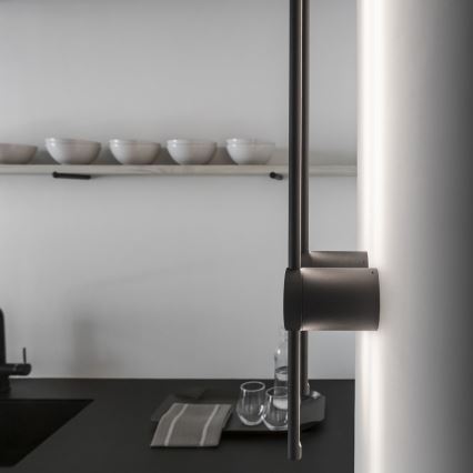 Ideal Lux - LED Nástěnné svítidlo ESSENCE LED/12W/230V 3000K 70 cm CRI 90 černá