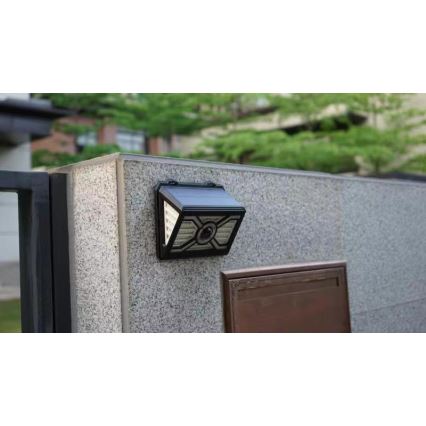 SADA 2x LED Solární nástěnné svítidlo se senzorem LED/7W/5V IP65