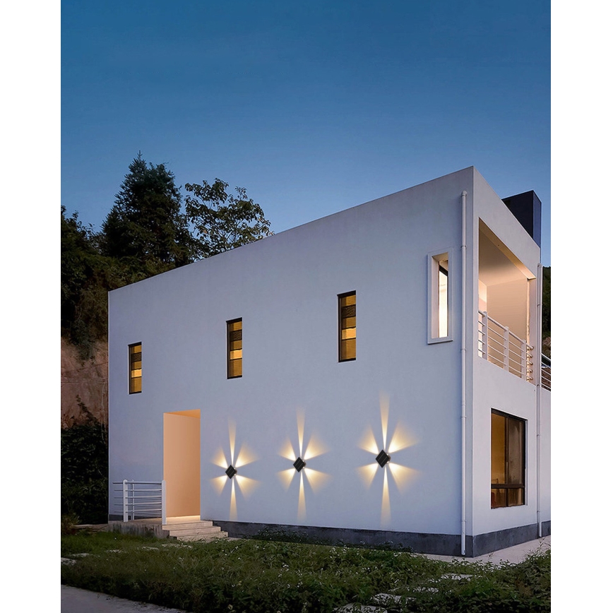 LED Solární nástěnné svítidlo se senzorem LED/2W/5V IP54 1300 mAh