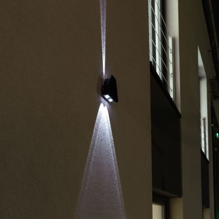 LED Solární nástěnné svítidlo se senzorem LED/2W/5V IP54