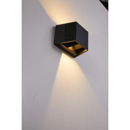 LED Solární nástěnné svítidlo se senzorem LED/2W/5V IP54 1300 mAh