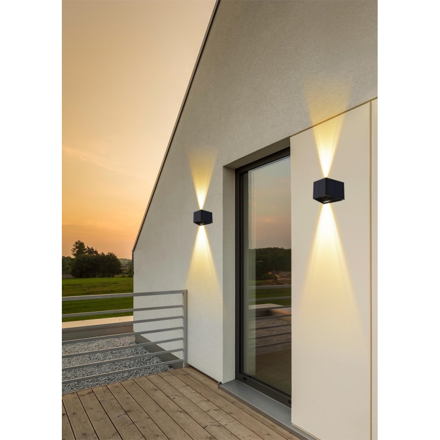 LED Solární nástěnné svítidlo se senzorem LED/2W/5V IP54 1300 mAh
