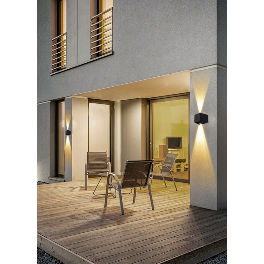 LED Solární nástěnné svítidlo se senzorem LED/2W/5V IP54 1300 mAh