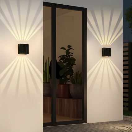 LED Solární nástěnné svítidlo LED/2W/3,7V 4000K IP44 1300 mAh