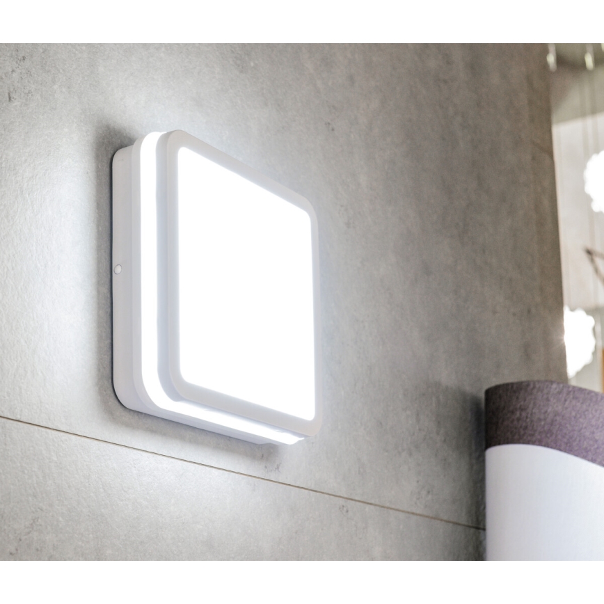 LED Venkovní stropní svítidlo BENO LED/12/18W/230V 3000/3500/4000K IP65 bílá hranatý