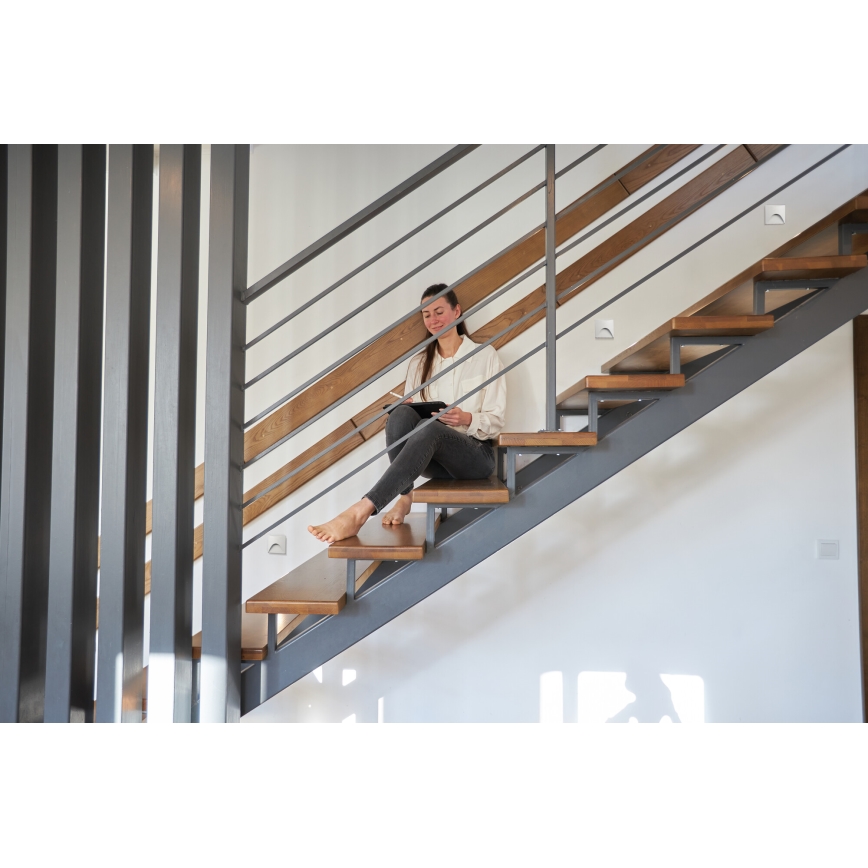 LED Schodišťové svítidlo EXIN LED/2,5W/230V 4000K IP65 bílá hranatý