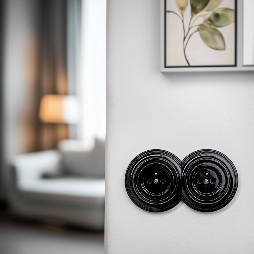 Kliklap - Dvojitá retro zásuvka domovní s rámečkem č. 1 černá