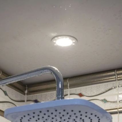 LED Koupelnové podhledové svítidlo LORI LED/4,5W/230V IP65 2700/4000K pr. 8,5 cm bílá