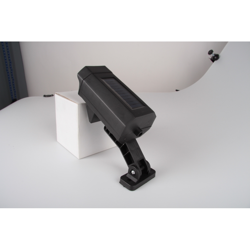 LED Maketa bezpečnostní kamery se senzorem a se solárním panelem LED/5W/5,5V 800 mAh IP65 + dálkové ovládání