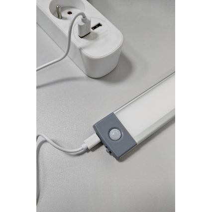 LED Nabíjecí osvětlení nábytku se senzorem LED/3,5W/5V USB 800 mAh 4200K 46 cm
