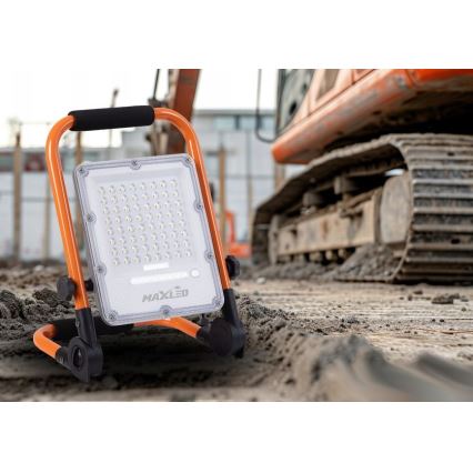 LED Stmívatelný nabíjecí reflektor se stojanem LED/50W/3,2V 4500K 5000 mAh IP65 oranžová