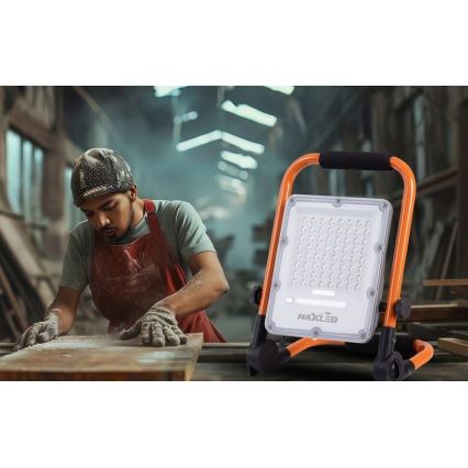LED Stmívatelný nabíjecí reflektor se stojanem LED/50W/3,2V 4500K 5000 mAh IP65 oranžová