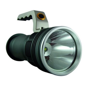LED Nabíjecí svítilna CREE XPE T6 LED/3,7V 4600 mAh