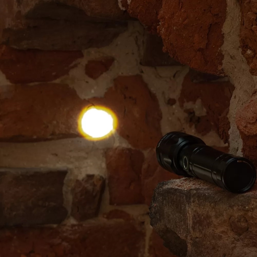 LED Stmívatelná nabíjecí svítilna s funkcí powerbanky LED/30W/5V IPX5 1060 lm 5000 mAh