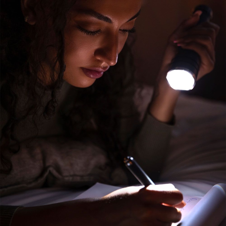 LED Nabíjecí svítilna USB LED/10W/5V IP54 2000 mAh 1000 lm